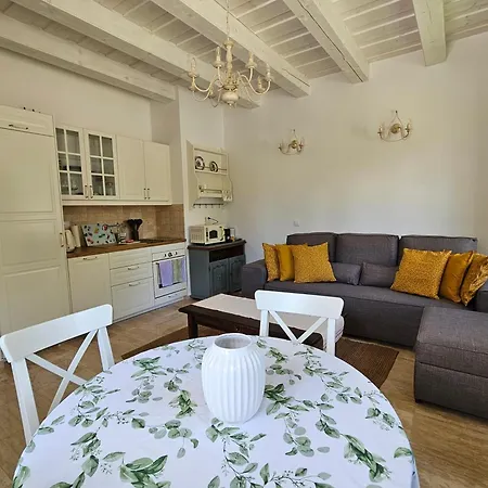 Apartment Koevirozsa Porta *