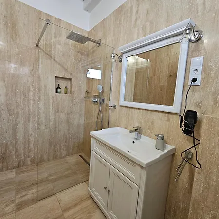 Koevirozsa Porta Apartment Mindszentkalla